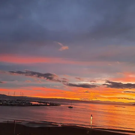 Oller Centro 公寓 罗萨斯