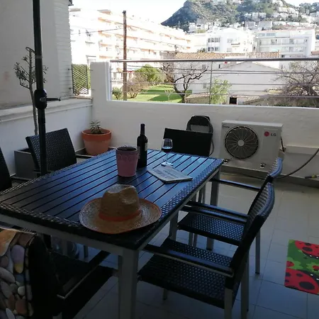 Oller Centro 罗萨斯